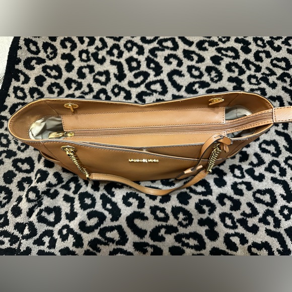 MK purse - Picture 4 of 5